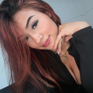 Model - SashaHans bigtits