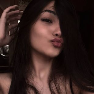 Model - Emily footfetish