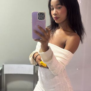 Model - AishaValcazar toys