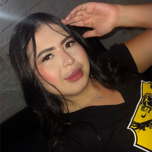 Model - Anahi Vega oralsex