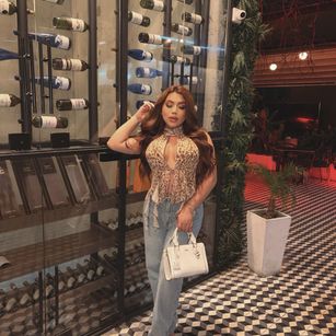 Model - Kendall Rossie joi