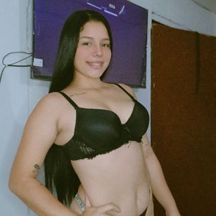 Model - Nathasha Angie bigtits