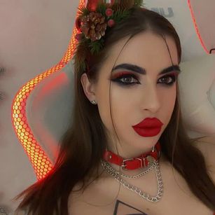 Model - Mistress Eva heels