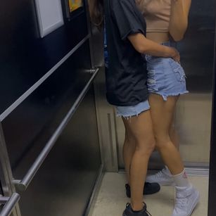 Model - Anna and Vanessa skinny