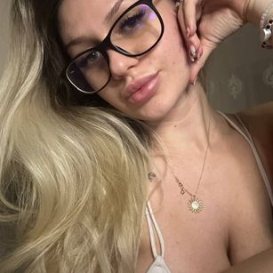 Model - Goddess Abby joi