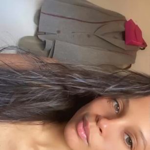 Model - Liza number 1 girl squirt