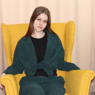 Model - LilaCarroll ass