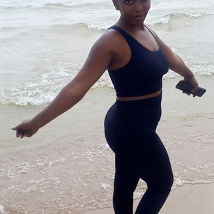 Model - cherryn bigass
