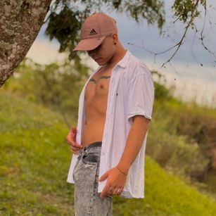 Model - Velvet Prince muscle