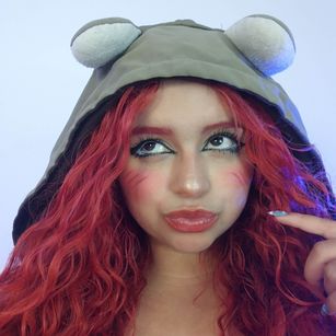 Model - Estefy dirtytalk