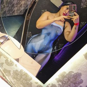 Model - GiaTegel masturbation