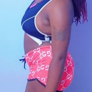 Model - Swtireen sexyeyes