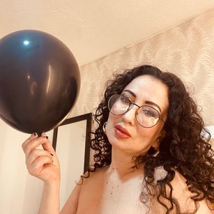 Model - SamanthaAntolin anal