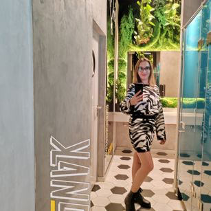 Model - AmazingAss anal