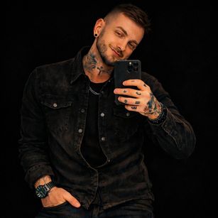 Model - Andrei bigcock