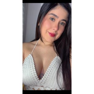 Model - AzaraLatinGirl friendly