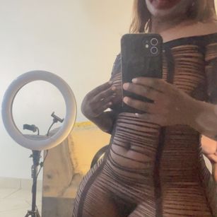 Model - Naughty-Nerd Ebony