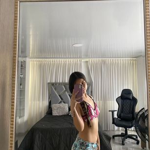 Model - Isabella skinny