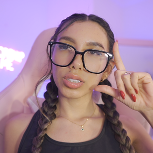 Model - Miss Martina fetish