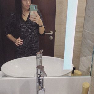 Model - eugenia skinny