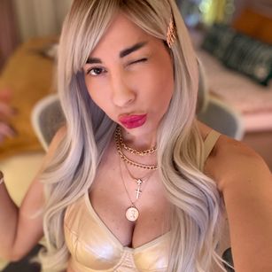 Model - SpicyBea femdom