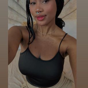 Model - AgataRinadi {{tag}}