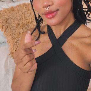 Model - AgataRinadi feet