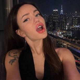Model - Lisaveta {{tag}}