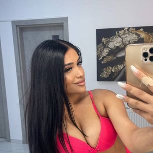 Model - Kira_Krush cei
