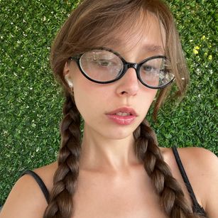 Model - Elis joi