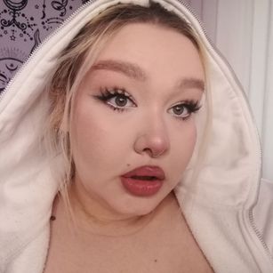 Model - Lily dildo