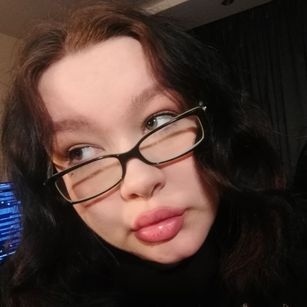 Model - Lily cei