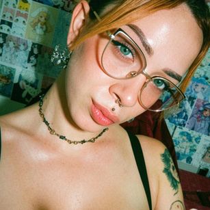 Model - sara kuznetsova trans
