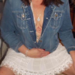 Model - Grace Mackenna pierced