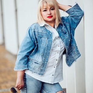 Model - Nata Manu kinky