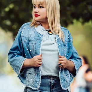 Model - Nata Manu orgasm