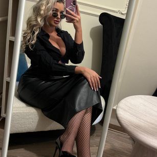 Model - LaceyDover deepthroat