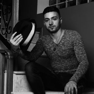 Model - Wallace bigcock