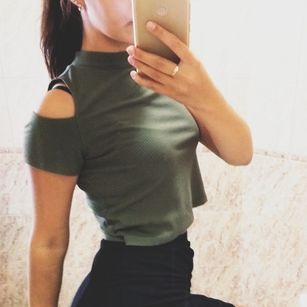 Model - Asya cunnilingus