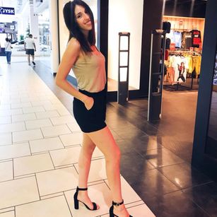 Model - VonaviLay new