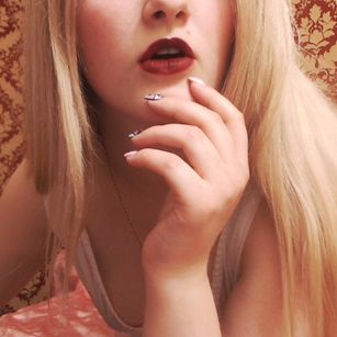 Model - Molly 1