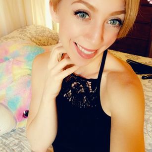 Model - Mrs. Monopoly roleplay