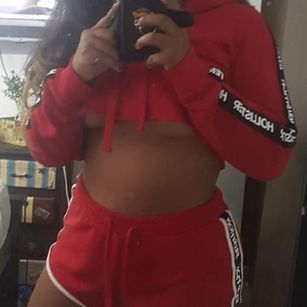 Model - Nina Lewis  9