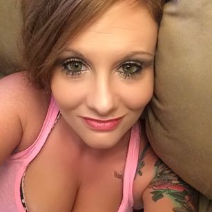 Model - Brooklyn_Rai  petite