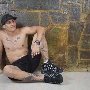 Model - thomas paradise sex