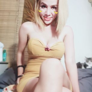 Model - JuicyONExxx sexy