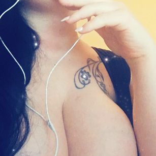 Model - Nina BBW deepthroat