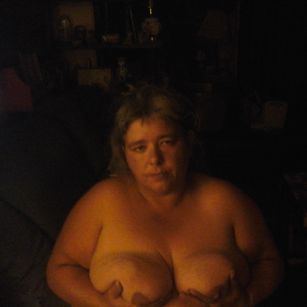 Model - hotlips3100 1