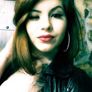 Model - Miss Kyra sph