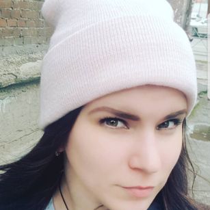 Model - Mirra Magis geek